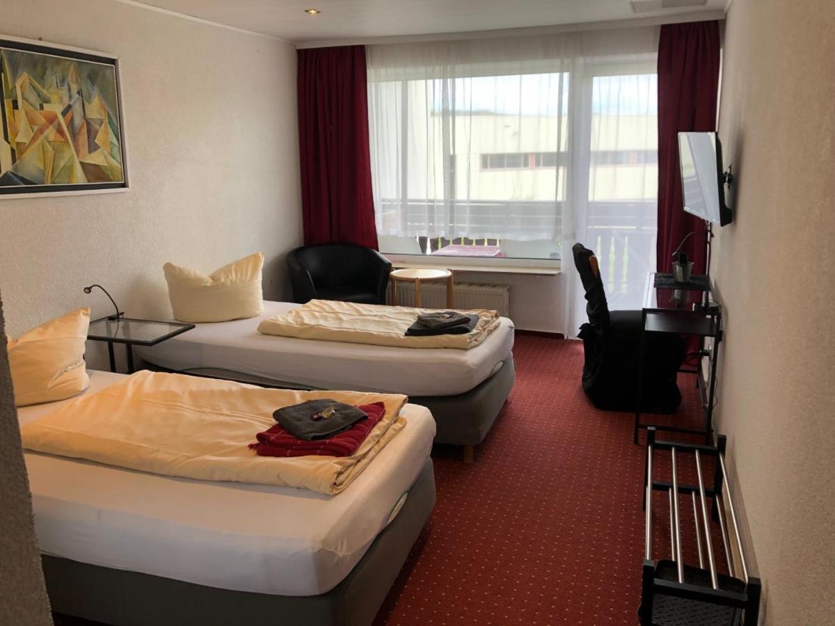Hotel Saarland Lebach Exteriör bild