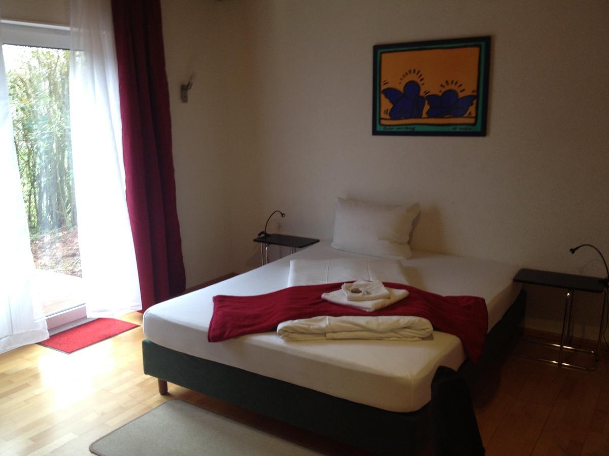 Hotel Saarland Lebach Exteriör bild