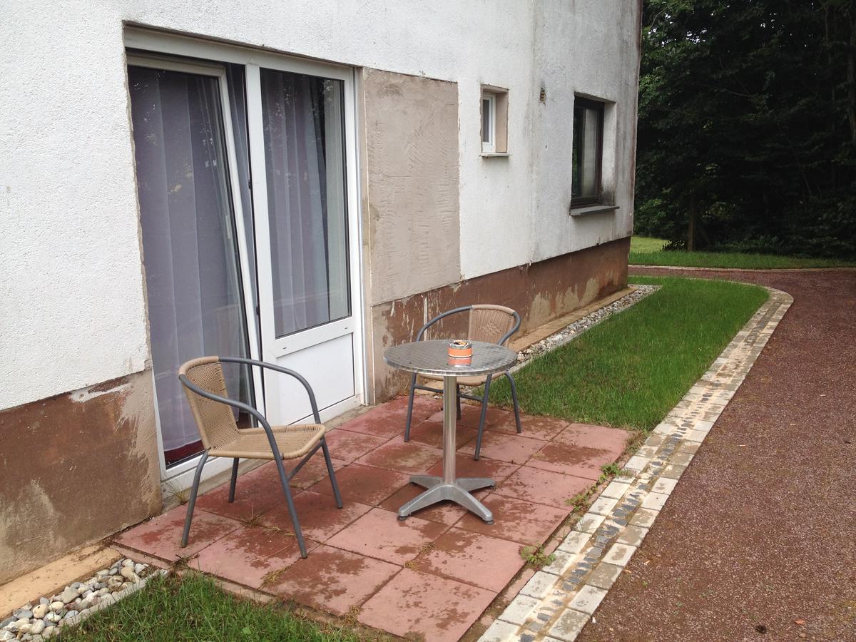 Hotel Saarland Lebach Exteriör bild