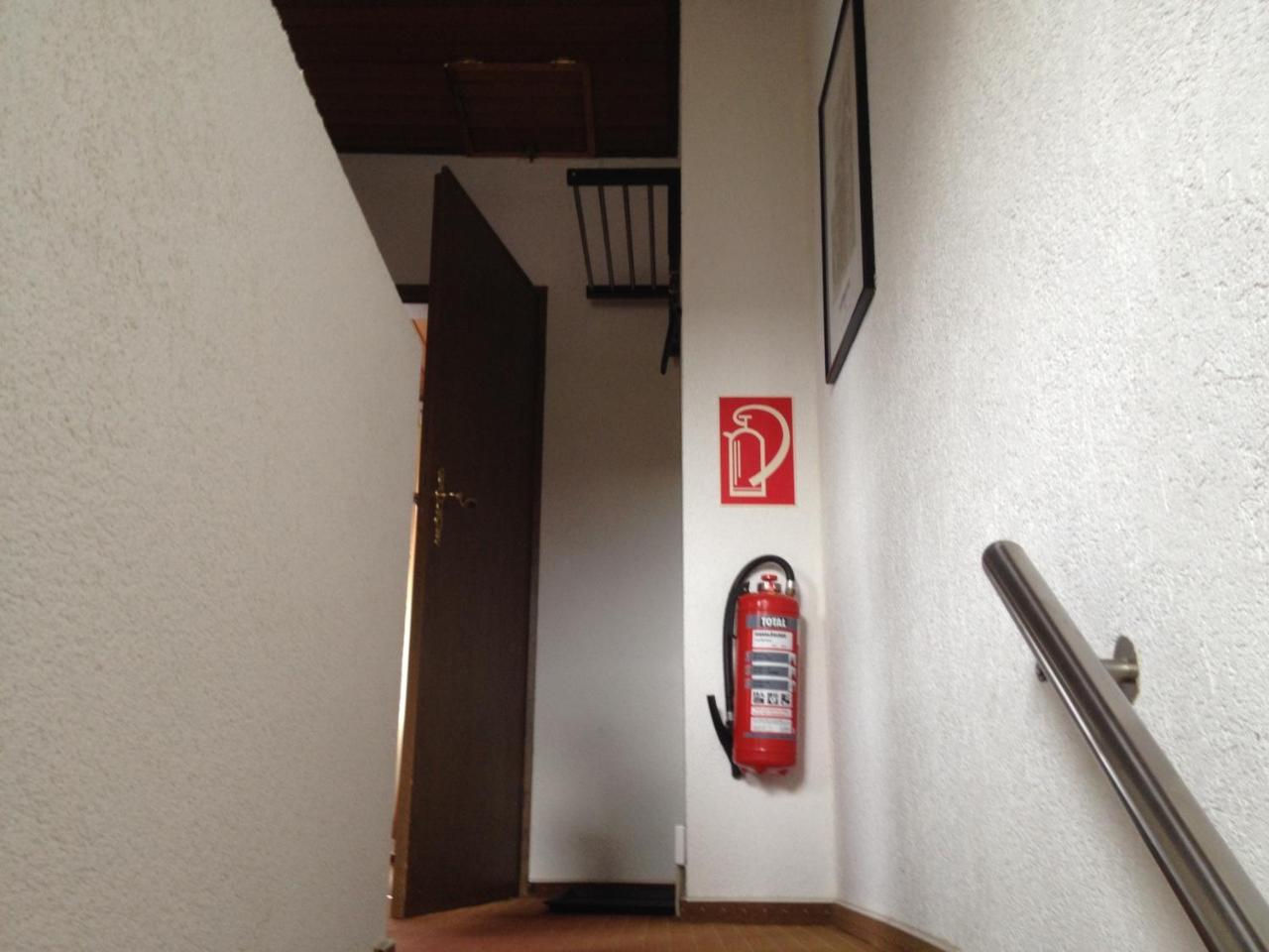 Hotel Saarland Lebach Exteriör bild