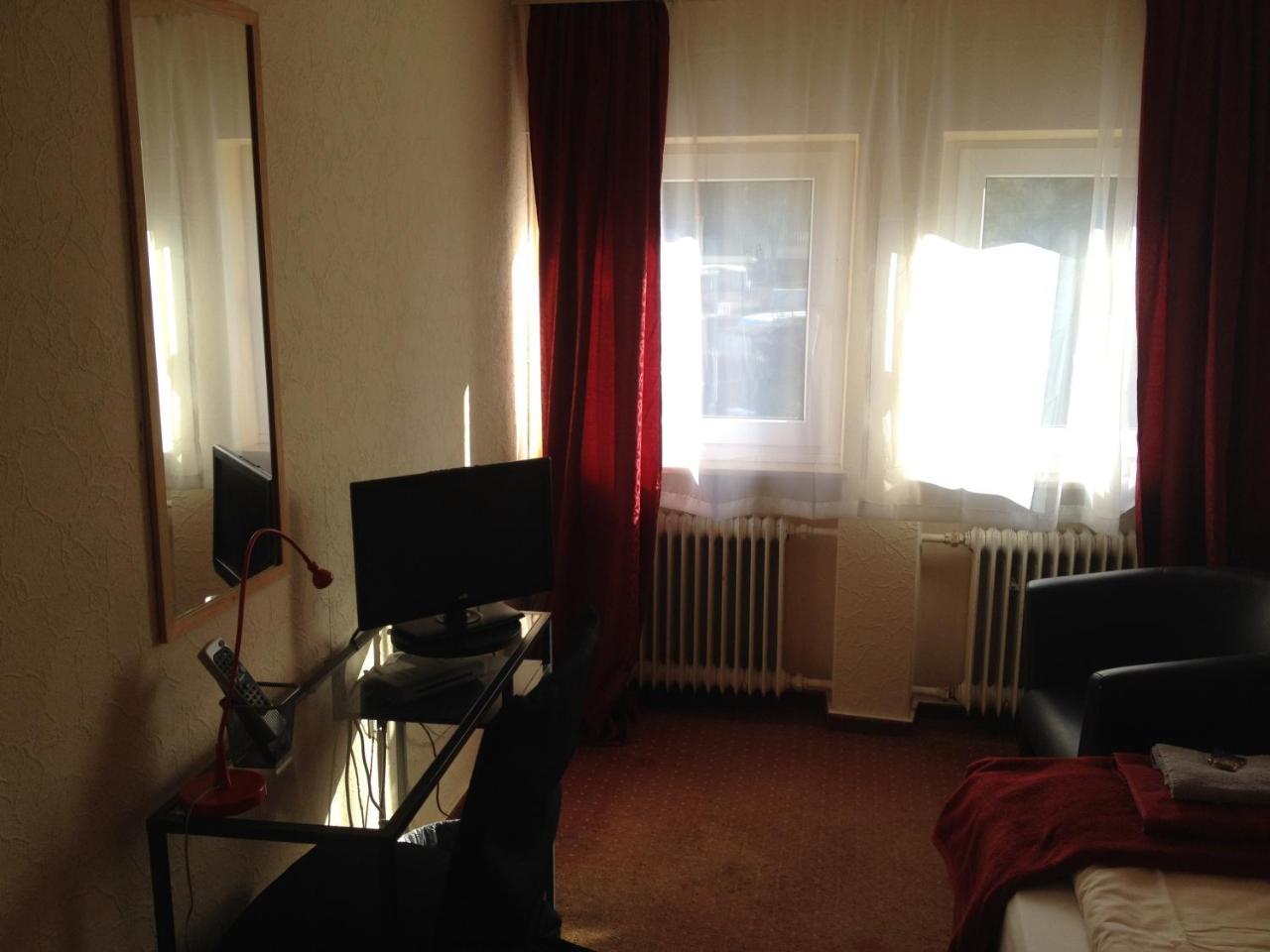 Hotel Saarland Lebach Exteriör bild